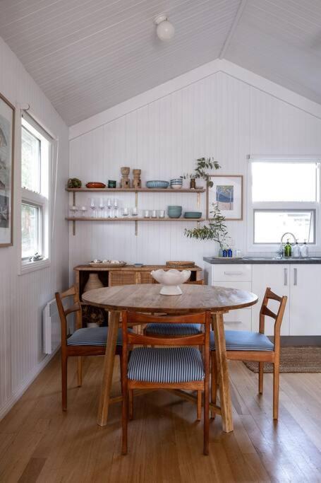 Bruny Boathouse Bed & Breakfast Alonnah Exterior photo
